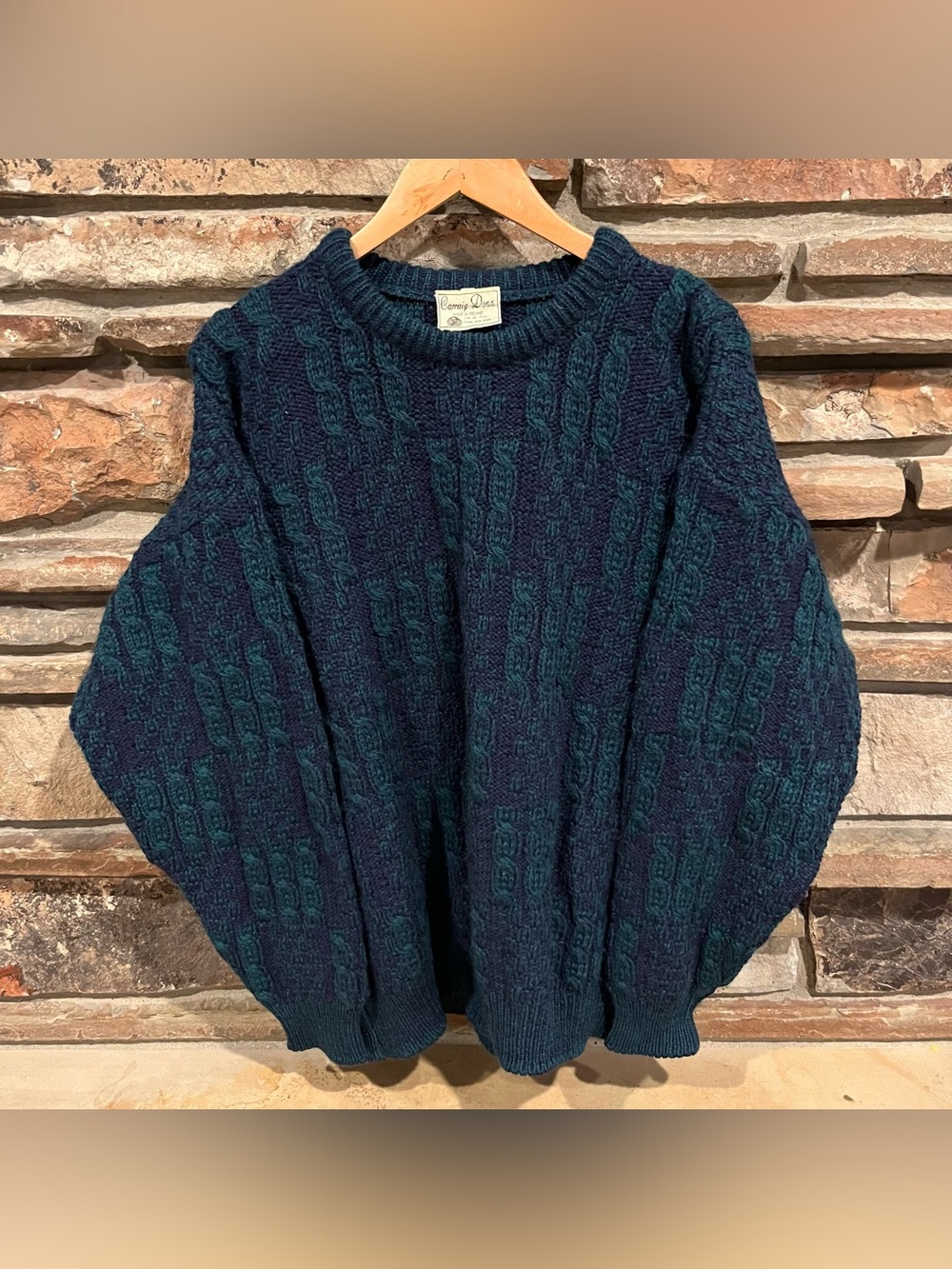 Carraig Donn Irish Fisherman Wool Cozy Cable Knit Sweater
